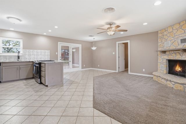 2318 Poco Court, Granbury, TX 76048