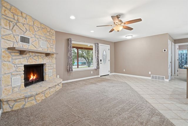 2318 Poco Court, Granbury, TX 76048