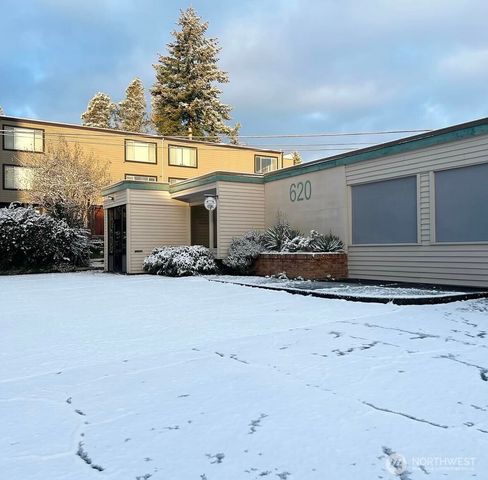 620 SW 150th Street, Burien, WA 98166