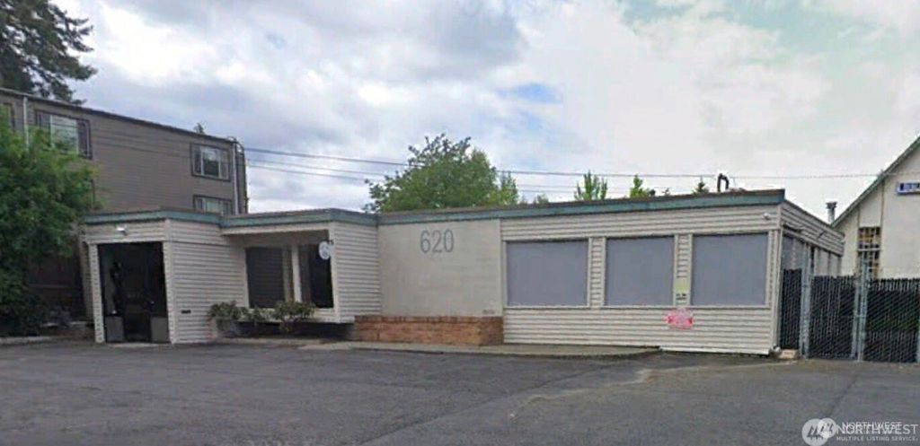 620 SW 150th Street, Burien, WA 98166