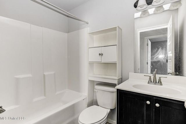 2262 Metcalf Way, Southaven, MS 38672