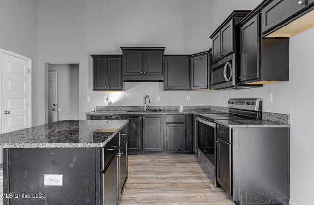 2262 Metcalf Way, Southaven, MS 38672