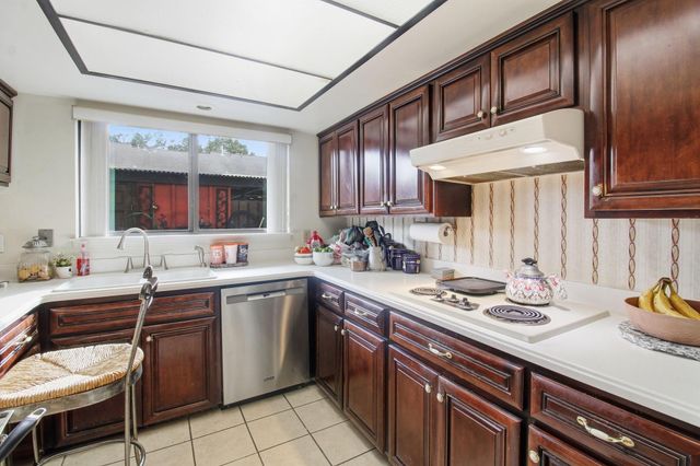 2266 Triway Lane 120, Houston, TX 77043