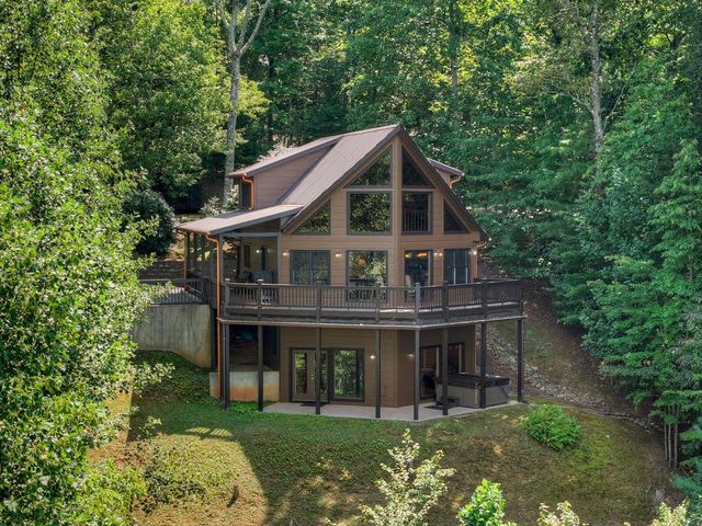 8 North Face Drive, Blue Ridge, GA 30513