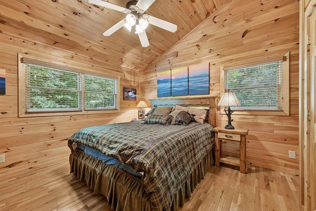 8 North Face Drive, Blue Ridge, GA 30513