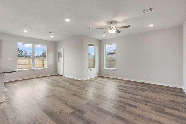 603 Rockbridge Drive, Huntsville, TX 77340