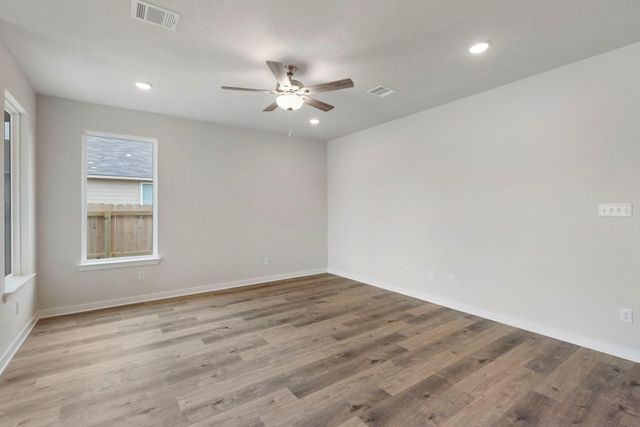 603 Rockbridge Drive, Huntsville, TX 77340