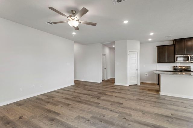 603 Rockbridge Drive, Huntsville, TX 77340