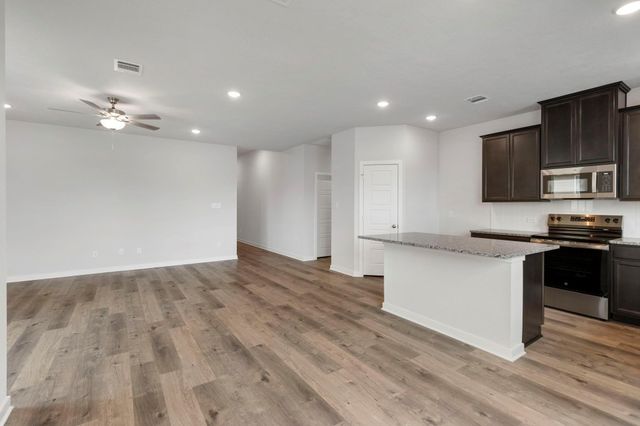 603 Rockbridge Drive, Huntsville, TX 77340