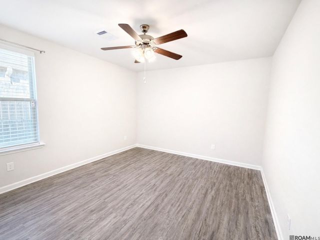 8431 Rosemary Ave, Denham Springs, LA 70726