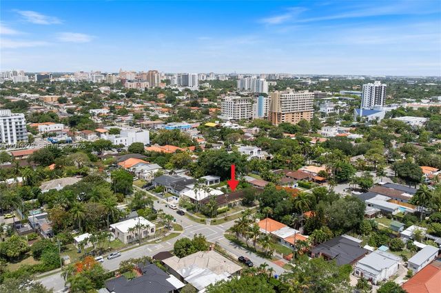 2542 SW 25th Ave, Miami, FL 33133