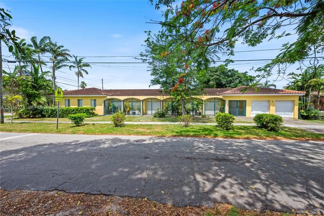 2542 SW 25th Ave, Miami, FL 33133