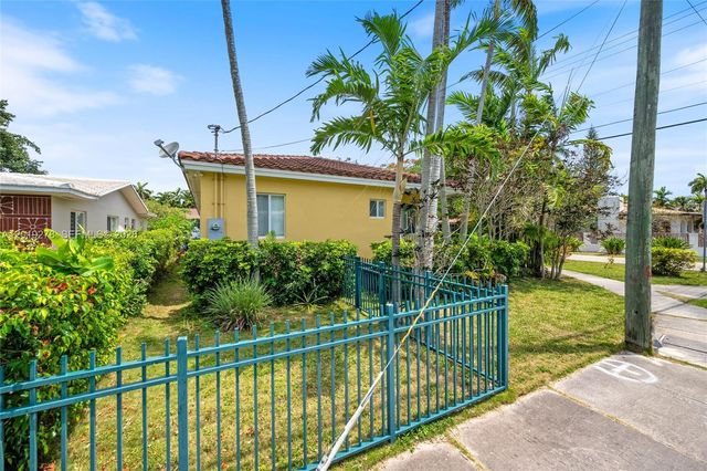 2542 SW 25th Ave, Miami, FL 33133
