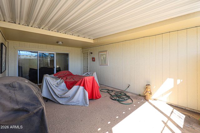 11062 W COGGINS Drive, Sun City, AZ 85351