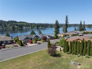 6069 Osprey Circle, Bremerton, WA 98312