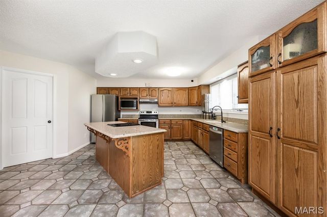 1102 Timber Run, O'fallon, IL 62269