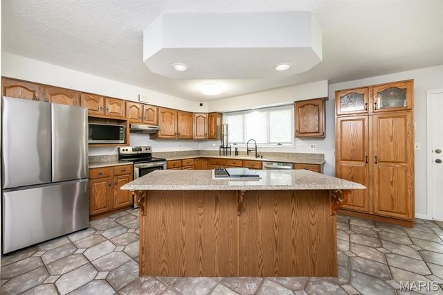 1102 Timber Run, O'fallon, IL 62269