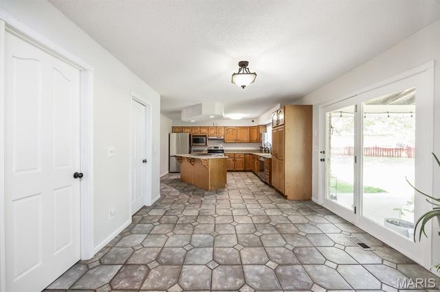 1102 Timber Run, O'fallon, IL 62269