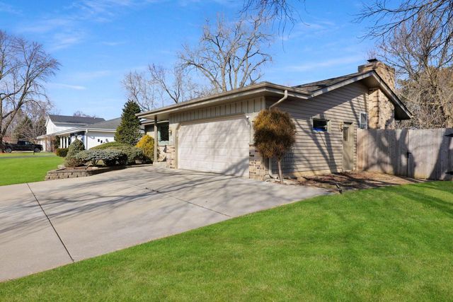 4300 Chekanoff DRIVE, Mount Pleasant, WI 53403