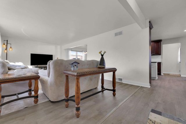 4300 Chekanoff DRIVE, Mount Pleasant, WI 53403