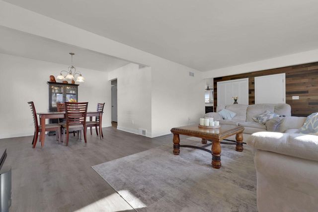 4300 Chekanoff DRIVE, Mount Pleasant, WI 53403