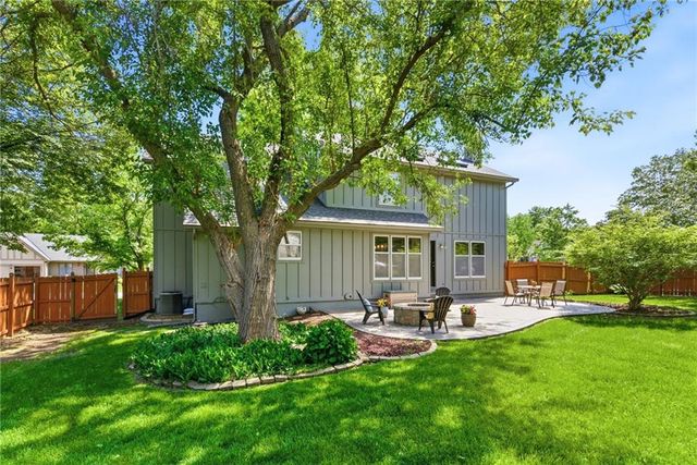 12026 S Hagan Street, Olathe, KS 66062
