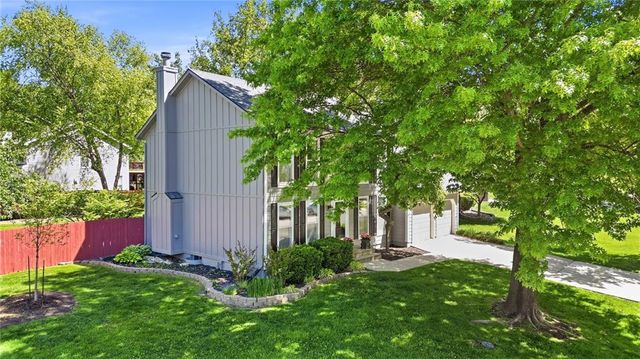 12026 S Hagan Street, Olathe, KS 66062