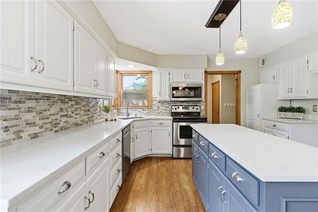12026 S Hagan Street, Olathe, KS 66062