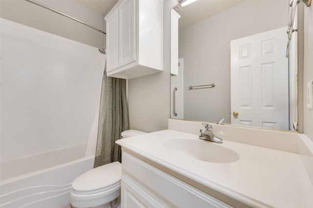 739 Harbour Town Drive, Lake Dallas, TX 75065