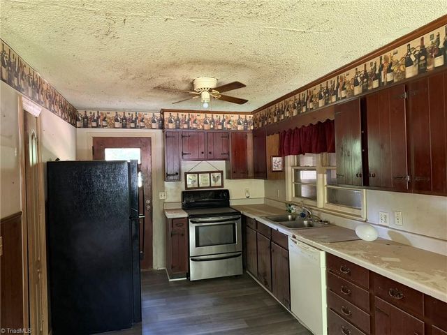 546 Sink Lake Road, High Point, NC 27265