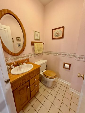2205 Nondorf Street, Dyer, IN 46311