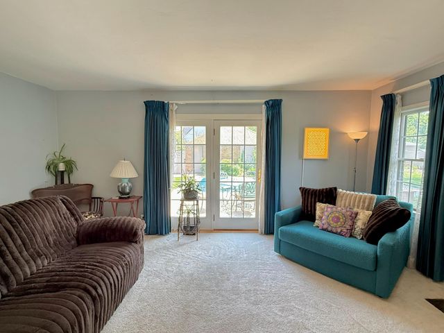 2205 Nondorf Street, Dyer, IN 46311