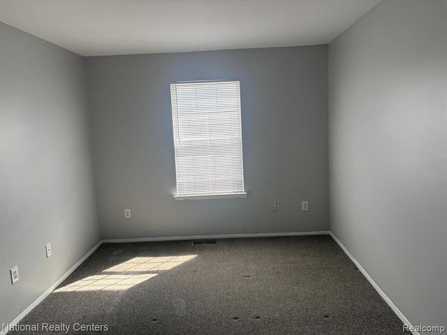 22129 Atlantic Pointe, Farmington Hills, MI 48336