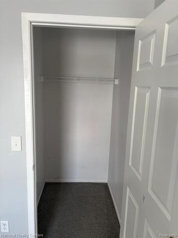 22129 Atlantic Pointe, Farmington Hills, MI 48336