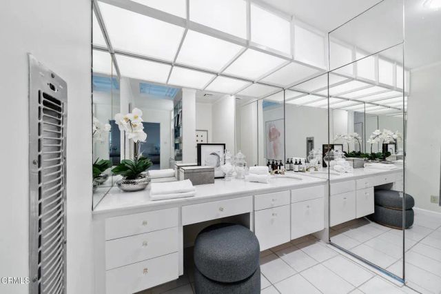 2295 Roanoke Road, San Marino, CA 91108