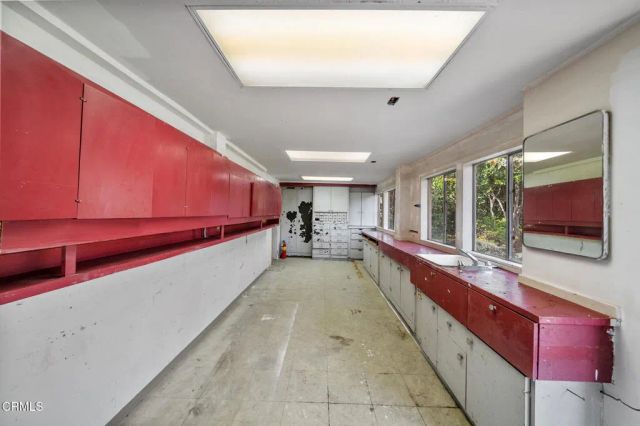 2295 Roanoke Road, San Marino, CA 91108