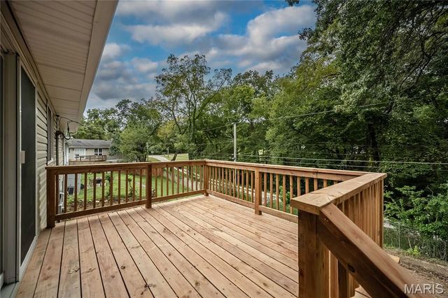 133 Embassy Lane, Kirkwood, MO 63122
