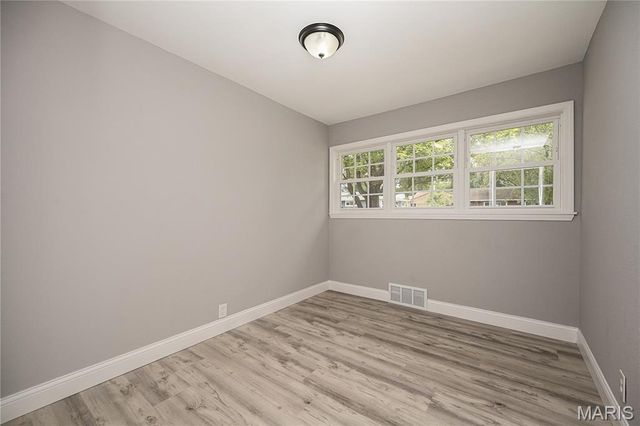 133 Embassy Lane, Kirkwood, MO 63122
