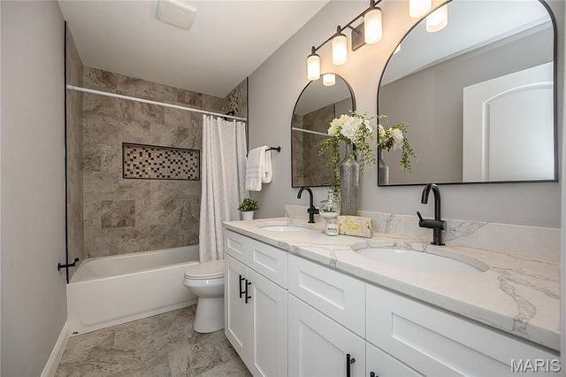 133 Embassy Lane, Kirkwood, MO 63122
