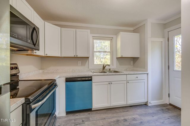 116 Blevins Lane, Johnson City, TN 37604