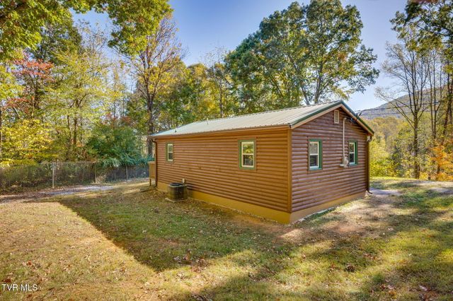 116 Blevins Lane, Johnson City, TN 37604