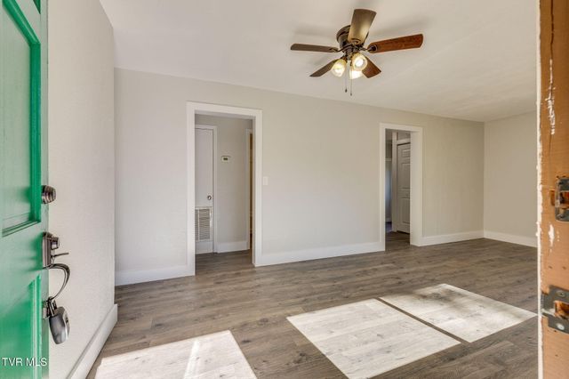 116 Blevins Lane, Johnson City, TN 37604