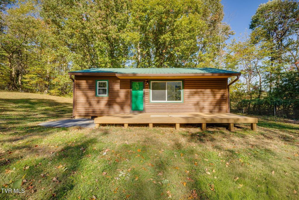 116 Blevins Lane, Johnson City, TN 37604