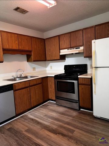 205 Somerset Drive, Warner Robins, GA 31088