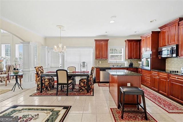2513 Wyncreek Drive, Atlanta, GA 30331