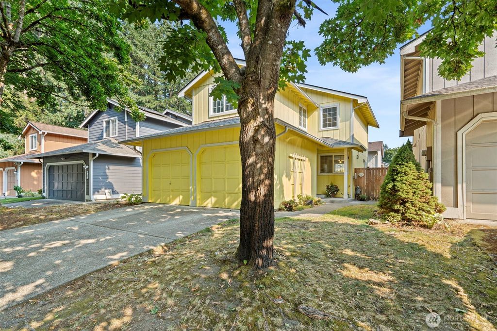 6104 Huntington Lane SE, Lacey, WA 98503