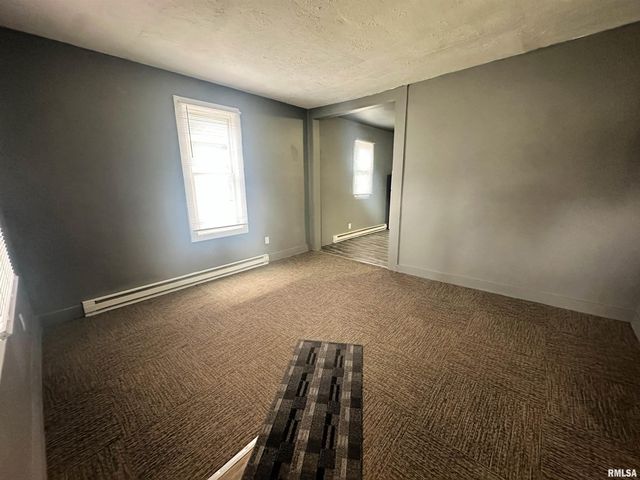 1702 E CARPENTER Street, Springfield, IL 62702