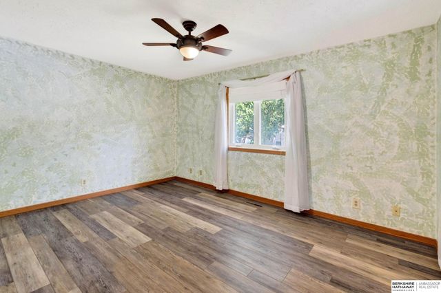 6523 S 137 Circle, Omaha, NE 68137