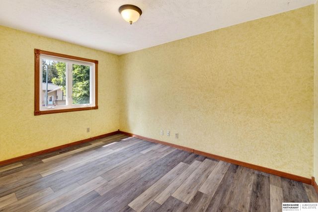 6523 S 137 Circle, Omaha, NE 68137