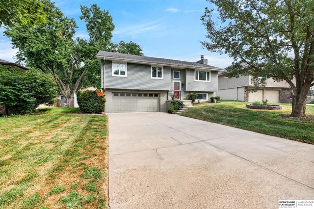 6523 S 137 Circle, Omaha, NE 68137